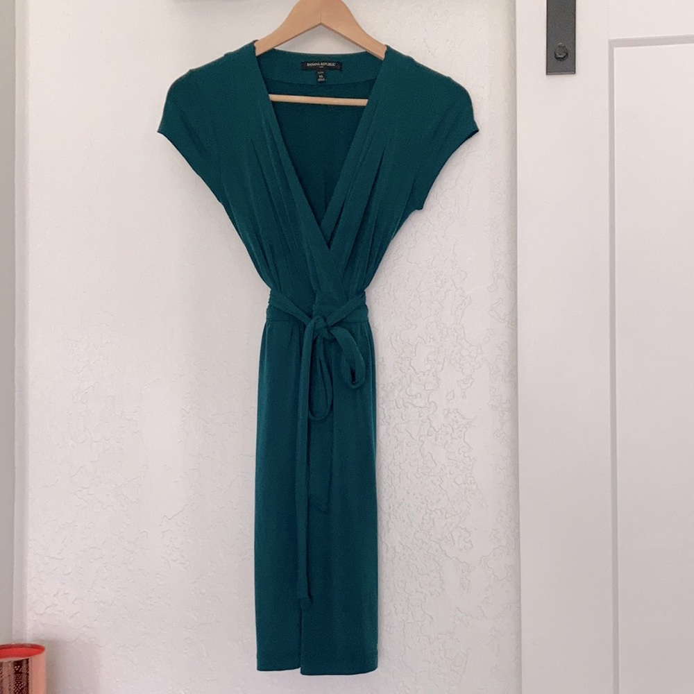 Banana Republic green dress